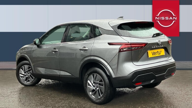 Nissan Qashqai 1.3 DiG-T MH Acenta Premium 5dr Petrol Hatchback